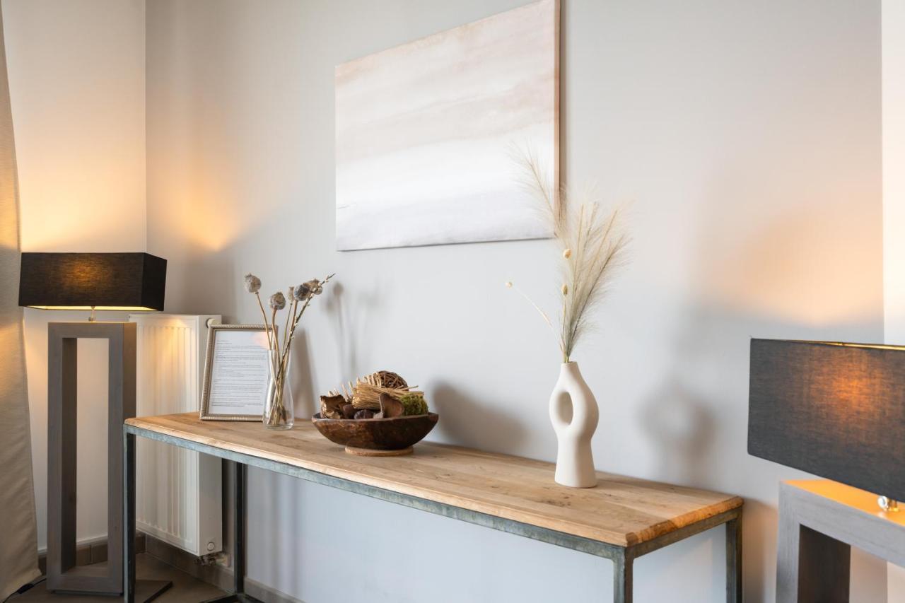 Shs Homes-Luxe Highrise, 2 Bedrooms, Kitchen, Free Parking, Stunning View, Large Tarrasse, Workspace Hasselt Luaran gambar